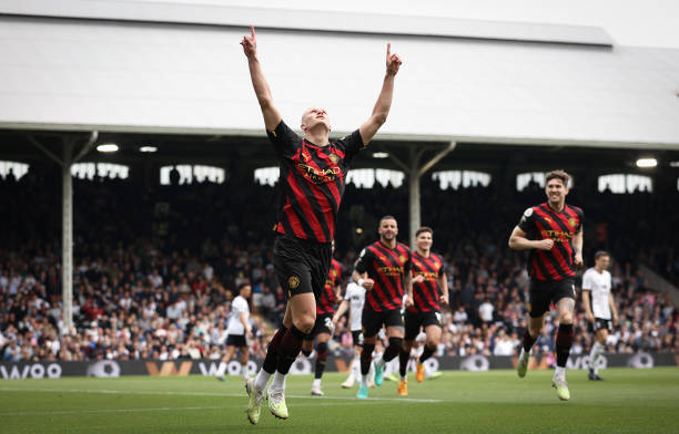 通过对埃贝 通过对埃贝