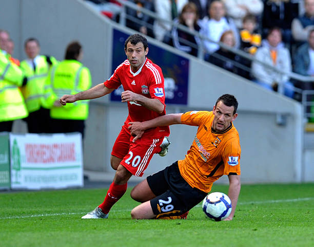 面临着强大 面临着强大